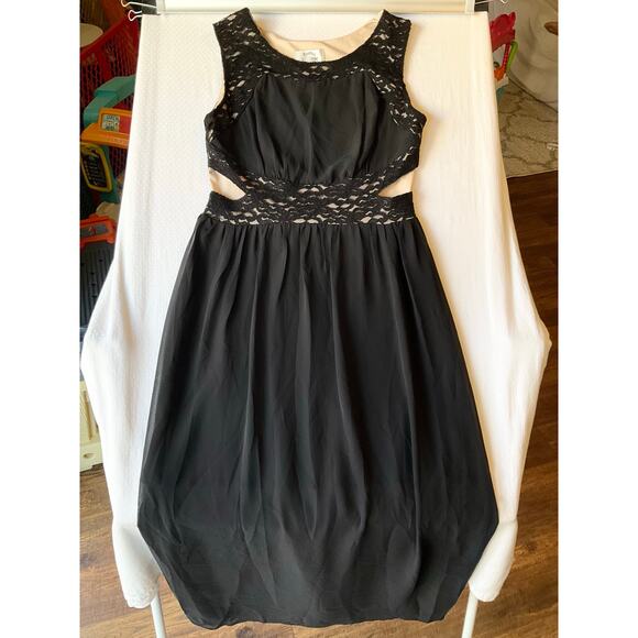 Sweet Storm Women Maxi Dress size M Black with Lace Sleeveless Cut Out Waist NWT - Picture 2 of 9